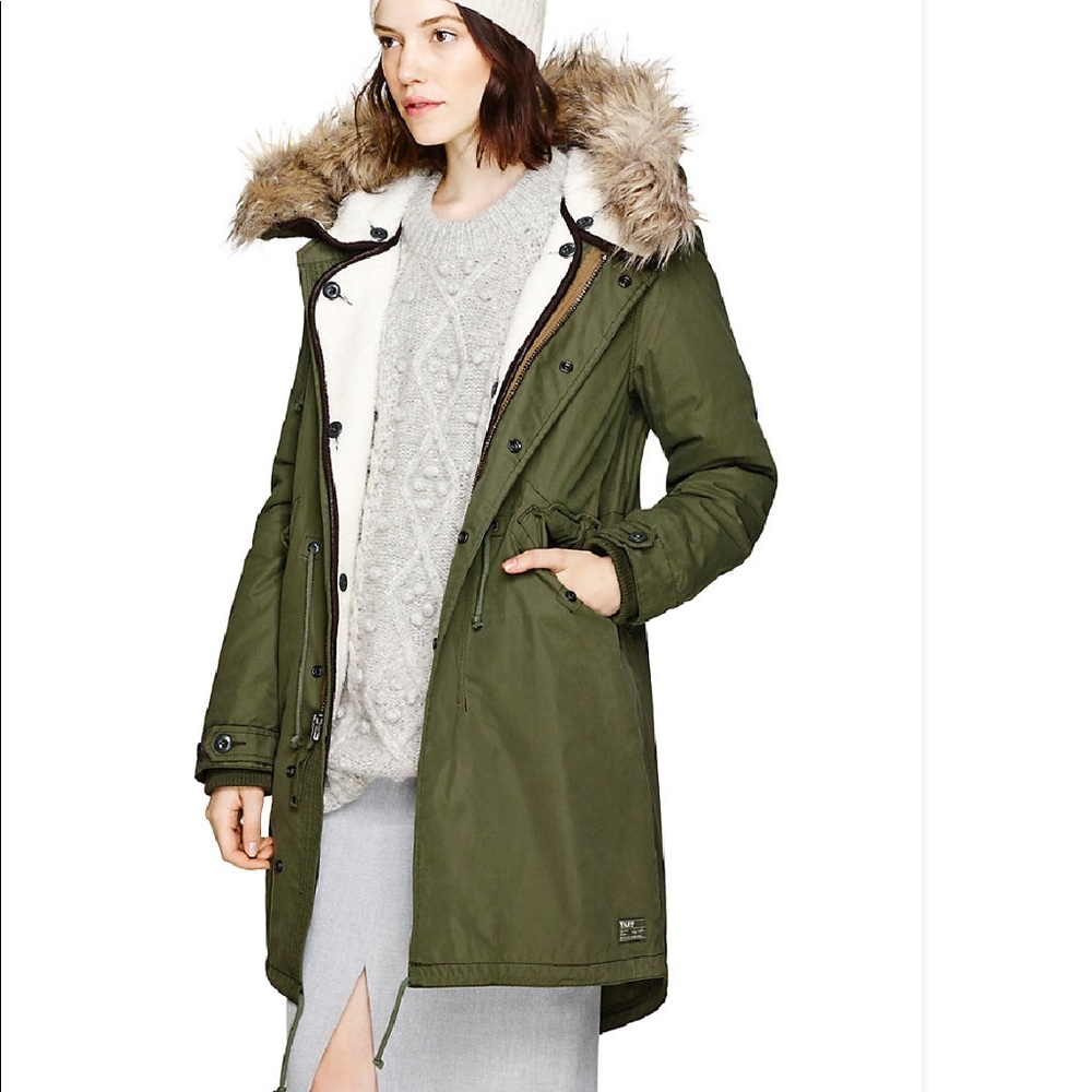 TNA Britannia Parka sz small